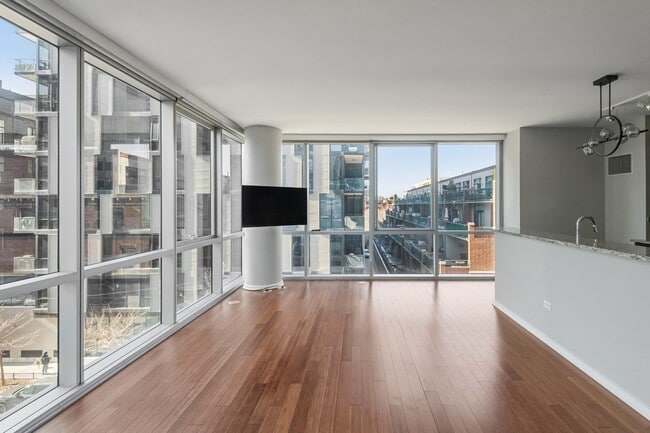 Photo - 123 S Green St Unit 408B