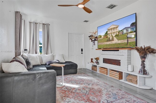 Photo - 1129 10th St