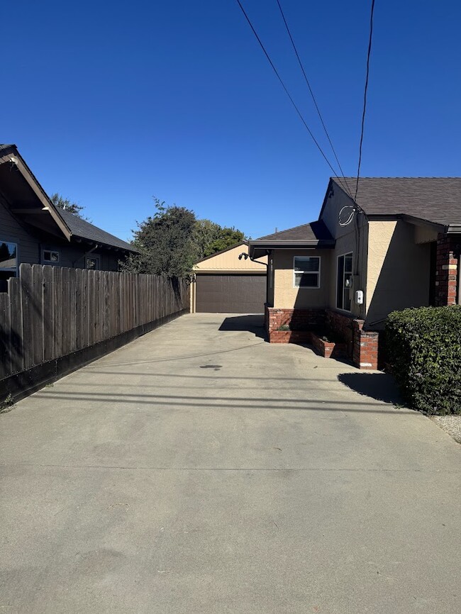 Photo - 143 Katherine Ave