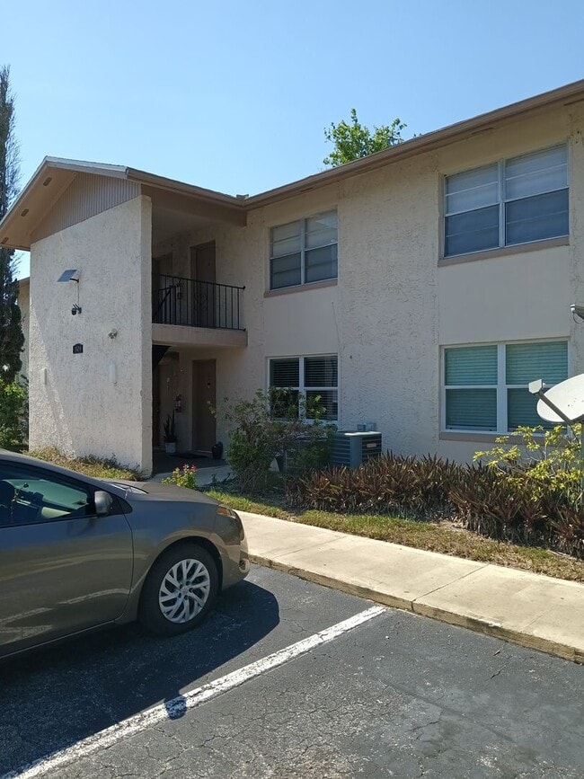 Photo - 1924 Honour Rd Condo Unit 4