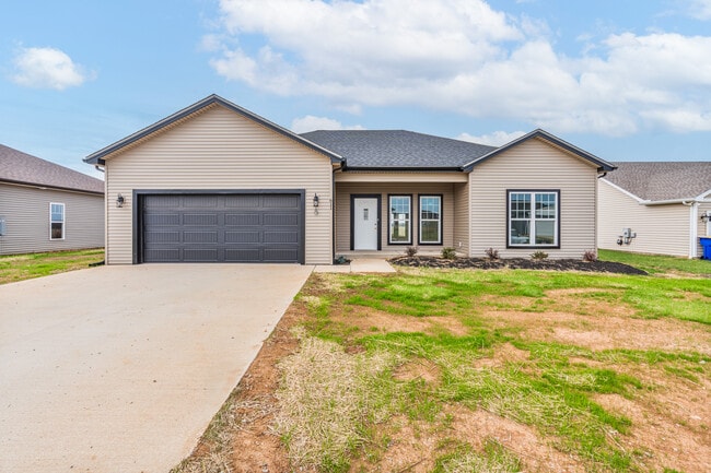 Building Photo - 611 Victoria Wy