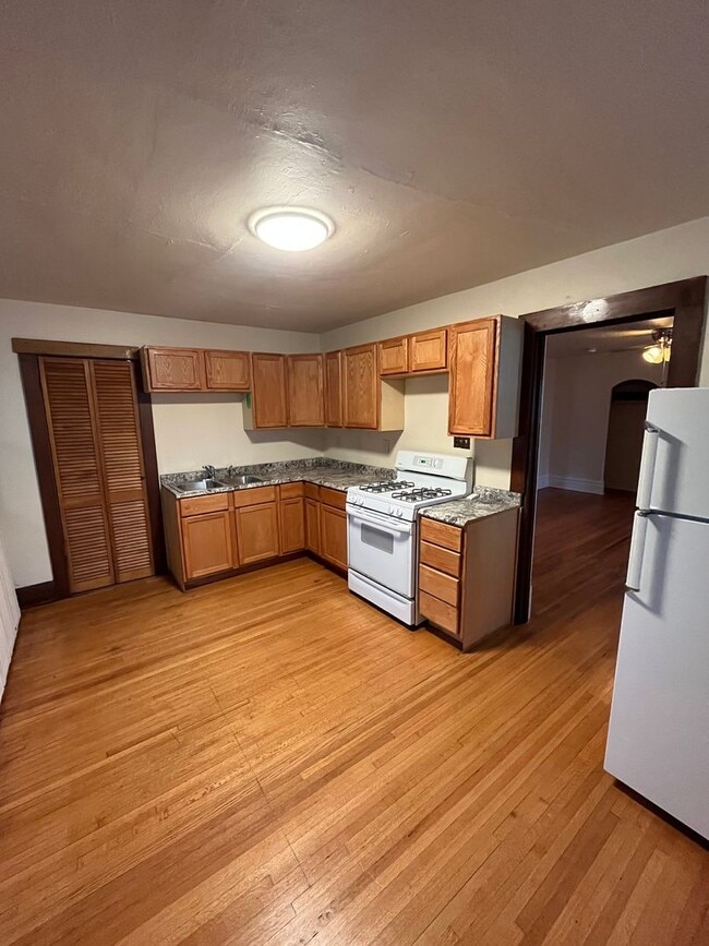 Photo - 1029 Spafford Ave Unit #2