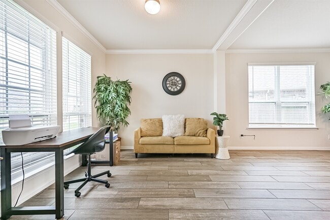 Photo - 23213 Zinfandel Dr