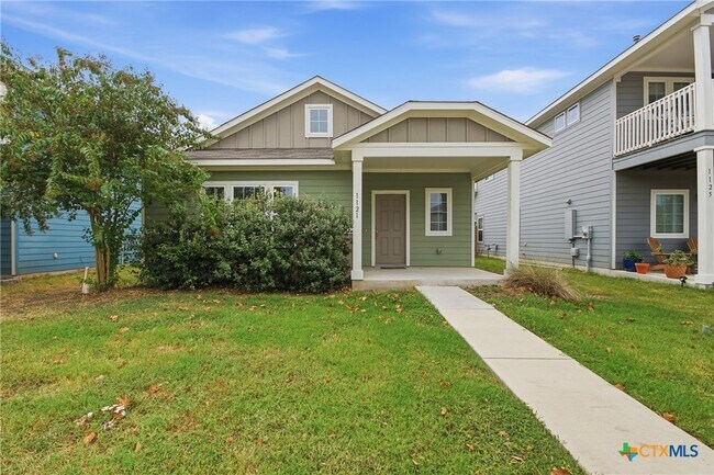 1121 Esplanade Pkwy