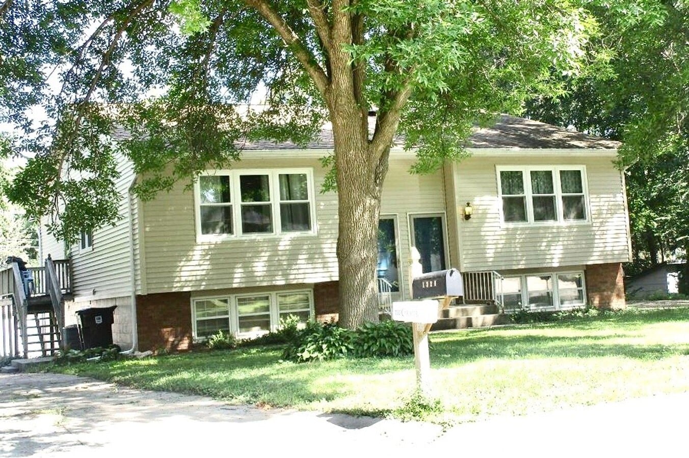 1320-1322 Delta Drive - 1320-1322 Delta Drive Unit #1322 (South Side)