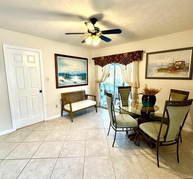 Photo - 2141 SW Import Dr