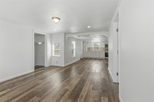 Building Photo - 5515 Avenue R