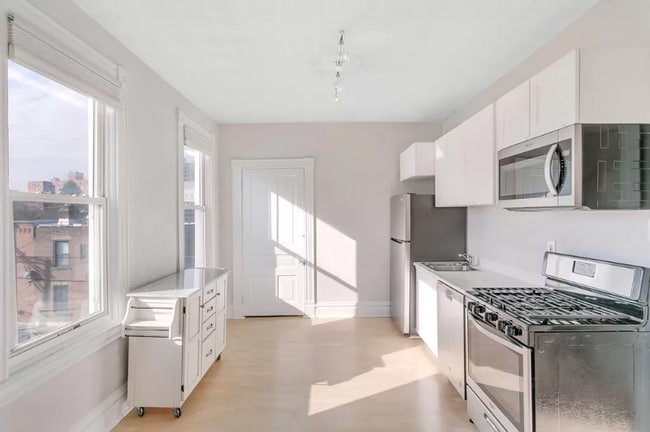 Photo - 5815 Ellsworth Ave