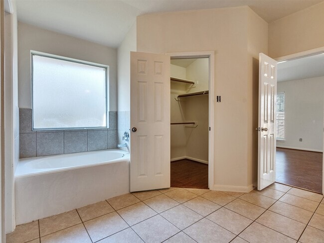 Photo - 2306 Diamond Springs Dr