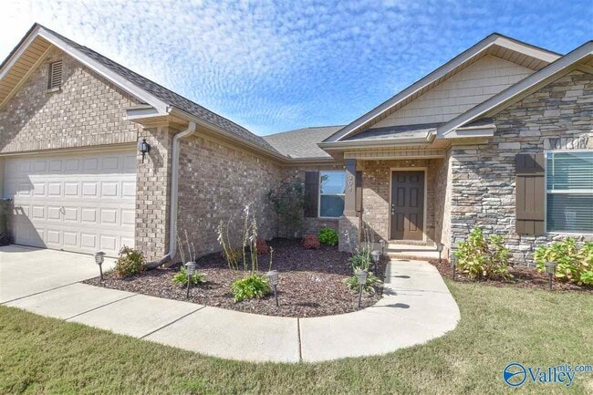 Photo - 304 Fenrose Dr
