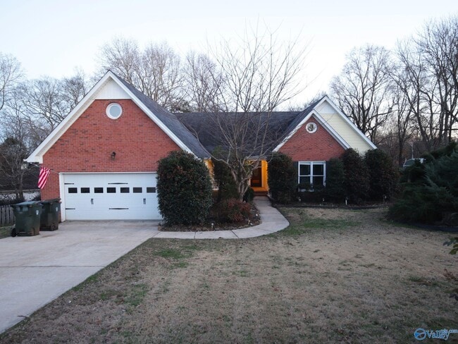 Building Photo - 104 Victoria Dr