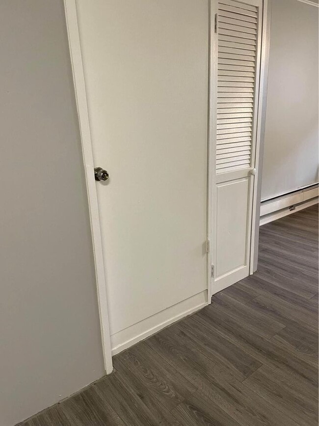 Photo - 115 W 13th St Unit Apt 3