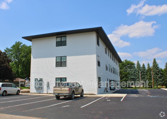 Building Photo - 1300 Warren St Unit 102 Rental