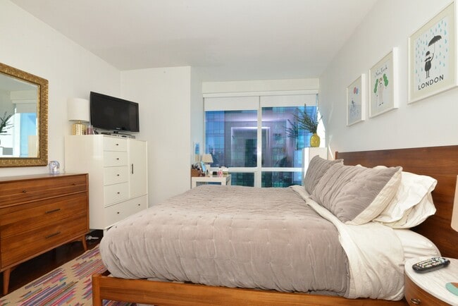 Photo - 77 Hudson St Unidad 3011 Rental