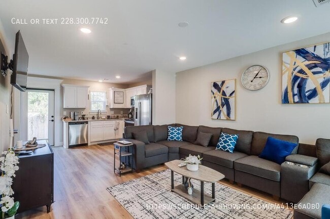 Photo - 142 Coral Breeze Drive