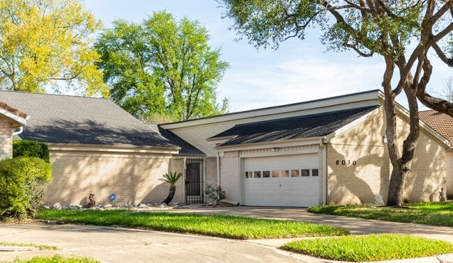 Photo - 6030 Gallant Forest Dr