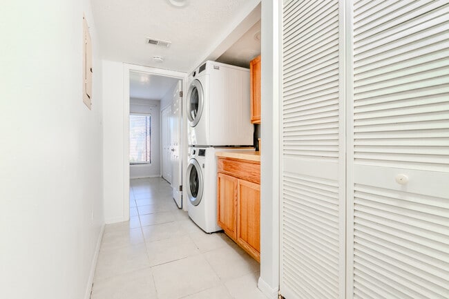 Photo - 1515 Huntington Ln Unidad 922