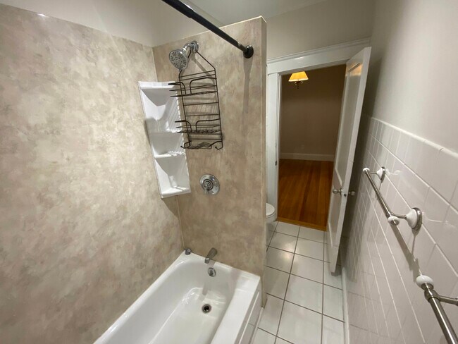 Photo - 26 Chiswick Rd Unit 8