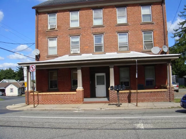 Photo - 1401 E Philadelphia Ave Unit 2