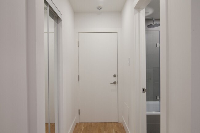 Photo - 4390 Blvd Grand