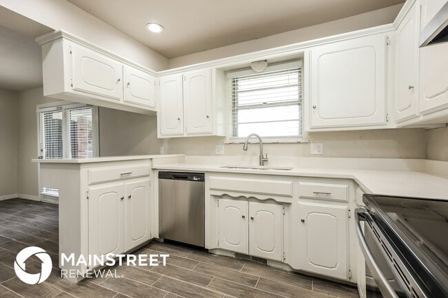 Photo - 12112 Sylvester Dr