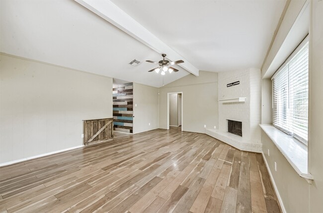 Photo - 5347 Lincoln Green Dr