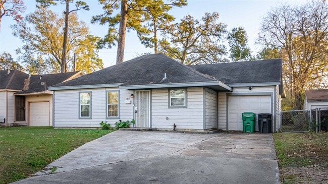 Photo - 3818 Blodgett St