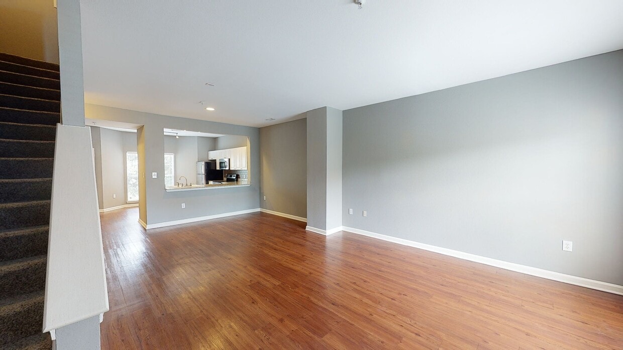 Photo - J 501 Estates Apartments
