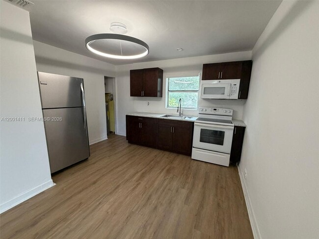 Photo - 437 NW 44th Ave Unit UP