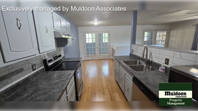 Photo - Updated Belmont condo ready now!
