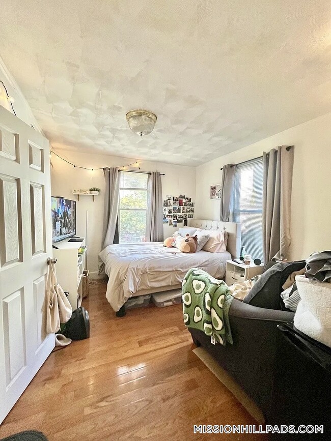 Photo - 205 Hillside St Unit 1