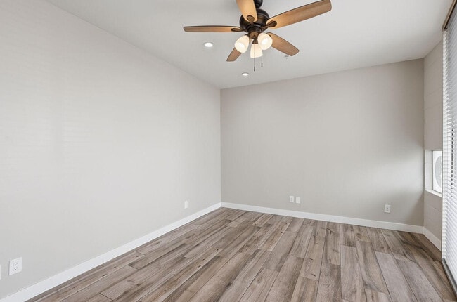 Photo - 1111 W University Dr Unit 1008