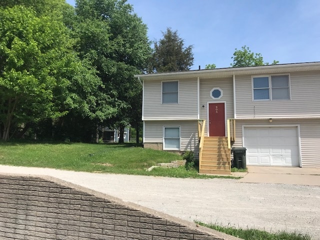 Building Photo - 908 N Dodge St Rental