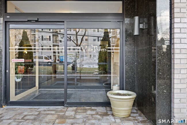 Photo - 65 Glenbrook Rd Unit 6C