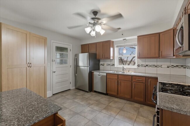 Photo - 3018 N Whipple St