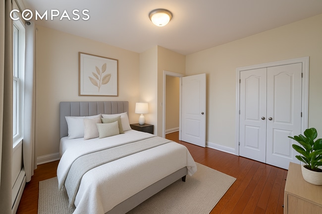 Photo - 37-15 Broadway