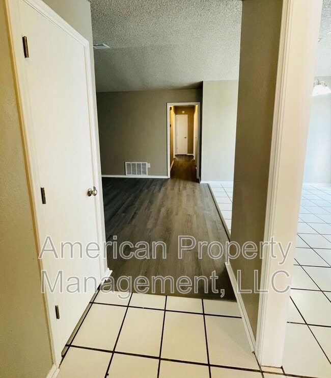 Photo - 1810-P1810 W 58th St