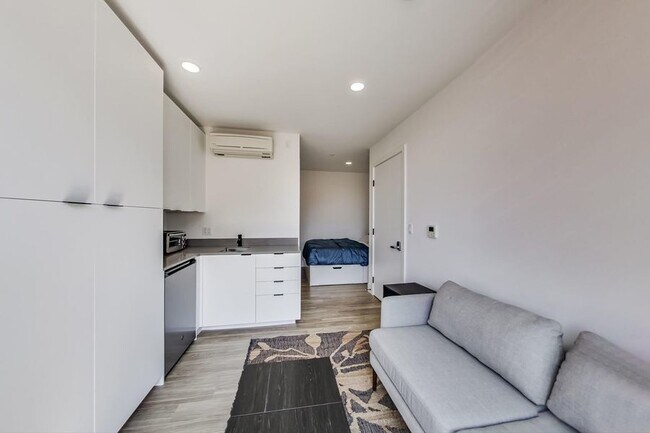 Photo - Artthaus Mandela: New Luxury Apartments! 4... Unidad B