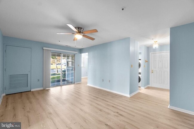 Photo - 8378 Montgomery Run Rd Unidad D