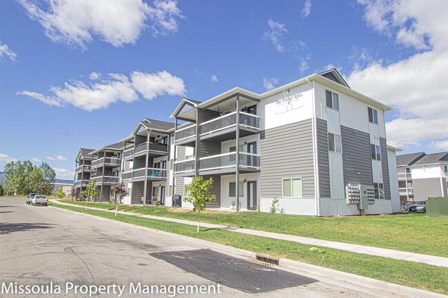 Porter Apts