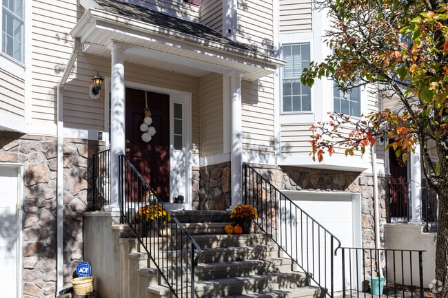 Photo - Kensington Woods