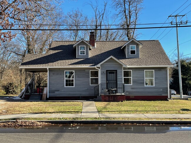 Front - 3104 Martin Luther King Jr Ave House