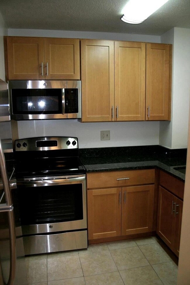 Photo - 900 N Stafford St