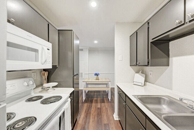 Magnolia Court Apartments