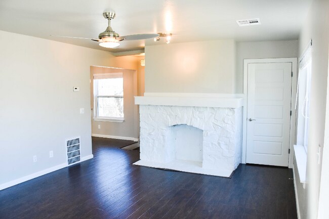 Photo - 1803 N Blackwelder Ave Unit 1803