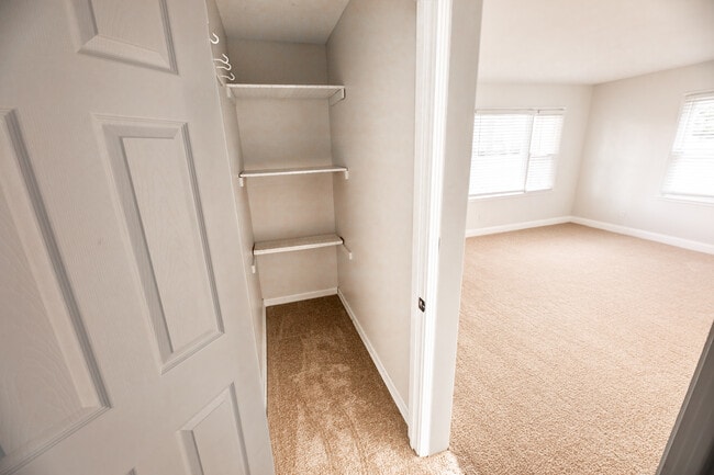 Photo - 4582 Cooper Rd