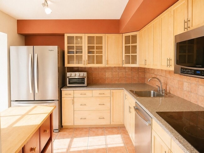 Photo - 405 Langley Rd Unit 2A