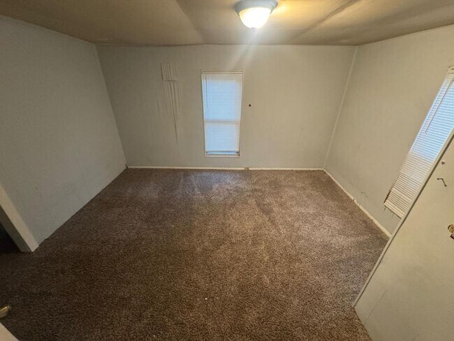 Photo - 4139 Apex Dr NW