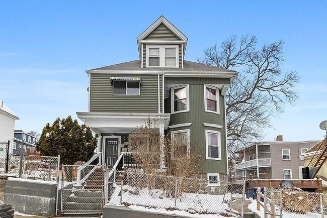 Building Photo - 31 Bullard St Rental