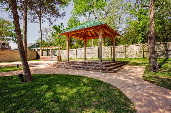 Photo - Belhaven Springs